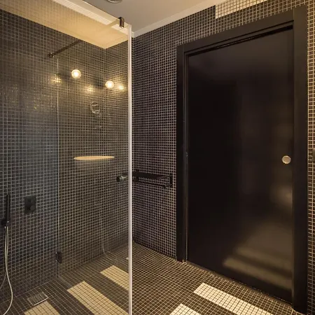 Appart hôtel Macsuites Market 4*