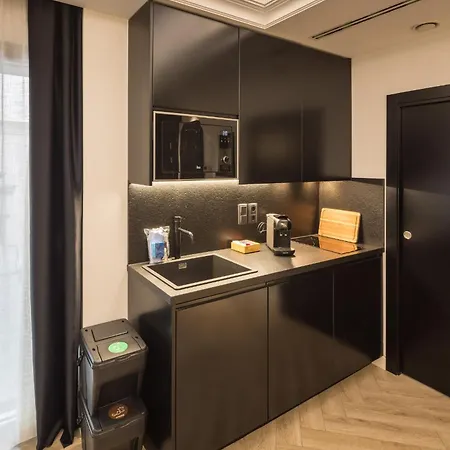 Macsuites Market