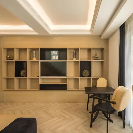 Macsuites Market 4* Valence